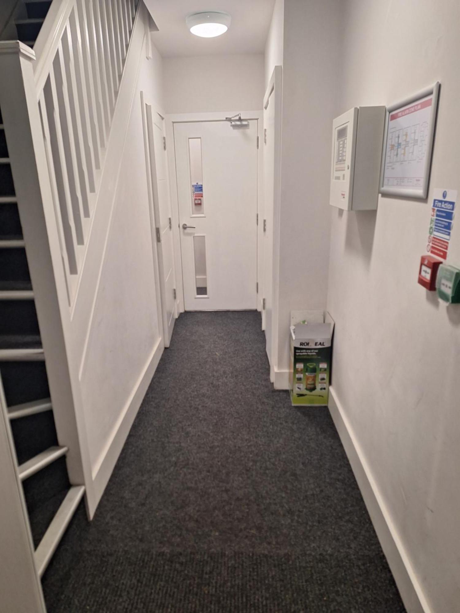 Budget Single Room Only For One Adult - Shared Flat Northolt  Kültér fotó